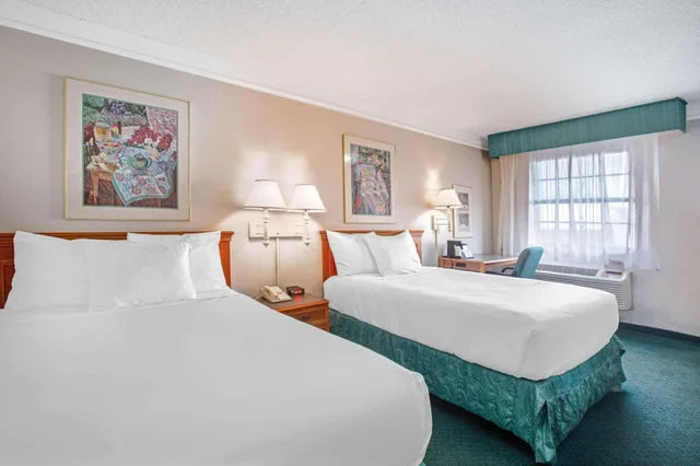 غرفة ديلوكس بسريرين مزدوجين، Days Inn by Wyndham Reno 6/10