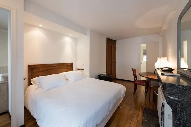 غرفة سوبيريور رباعية بسرير مزدوج وسرير بطابقين، Hotel des Tonneliers 1/2