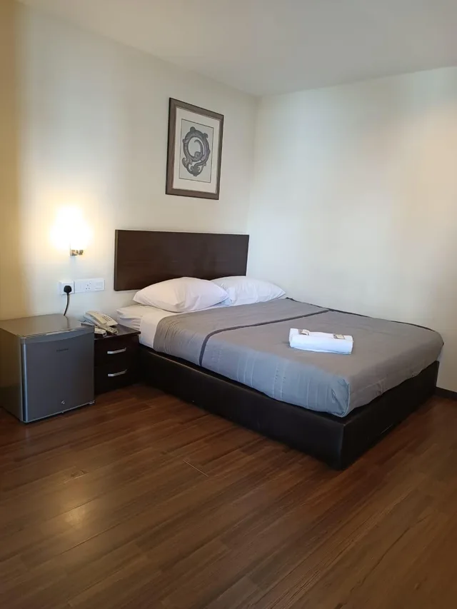 غرفة بسرير كوين بحمام خاص، So Hotel 1/2