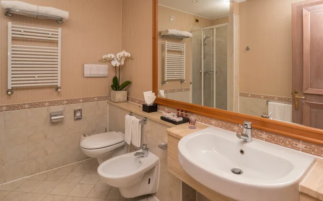 جناح بستة أسرّة، Shg Hotel De La Ville Vicenza 2/2