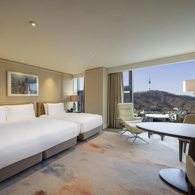غرفة بريميوم مفردة بسرير كينج، The Ambassador Seoul - A Pullman Hotel 1/2