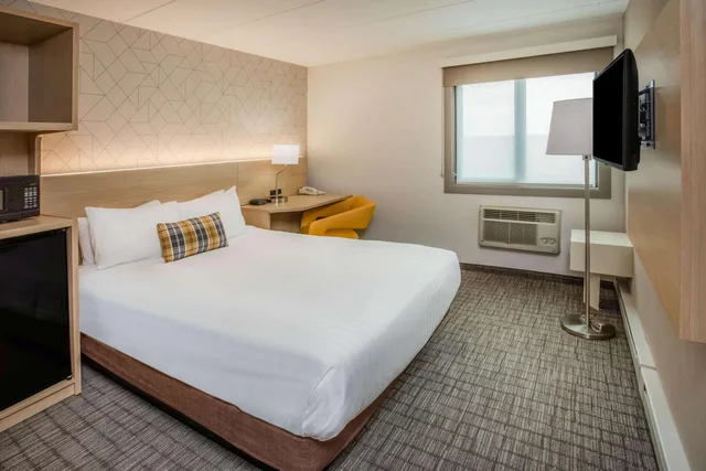 غرفة بسرير كوين لذوي الإعاقة، Days Inn By Wyndham Duluth By Miller Hill Mall 1/1