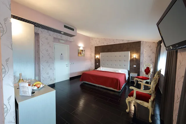 جناح، Hotel Relax Roma Nord 2/4