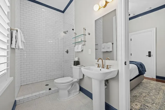 Madison, Standard, King Bed، Germantown Inn 7/10