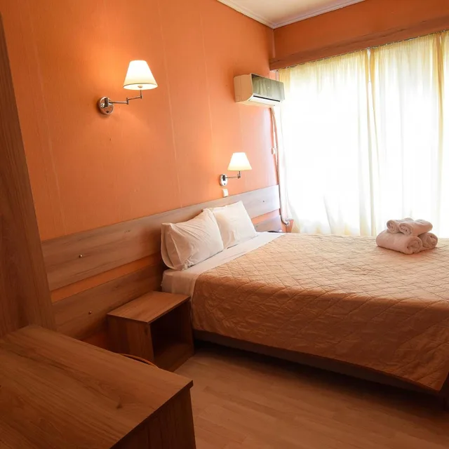 غرفة مفردة، JOHN'S HOTEL 7/10