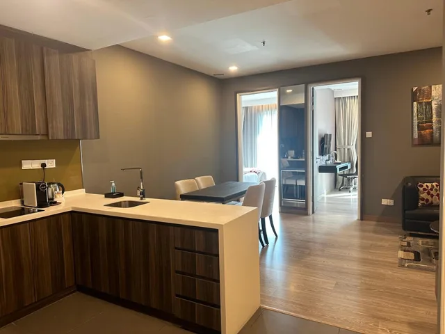 جناح بريميير بسرير كينج بغرفتي نوم، Ramada Suites by Wyndham Kuala Lumpur City Centre 1/5