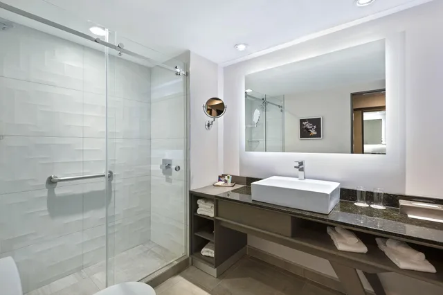 Standard, 2 Double Beds, Lounge Access, Club Floor، Crowne Plaza San Jose La Sabana by IHG 10/11