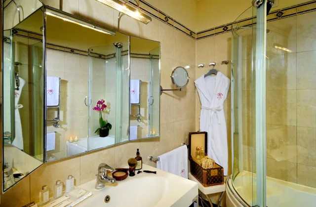 غرفة كلاسيكية، Phi Hotel Bologna 7/9
