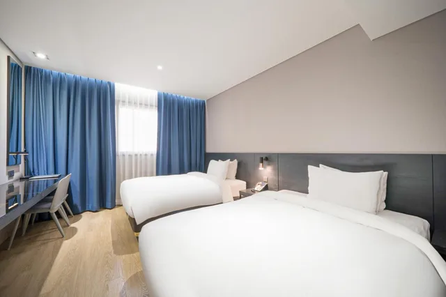 غرفة عائلية بسريرين منفصلين، Rivertain Hotel Gyeongju 5/10