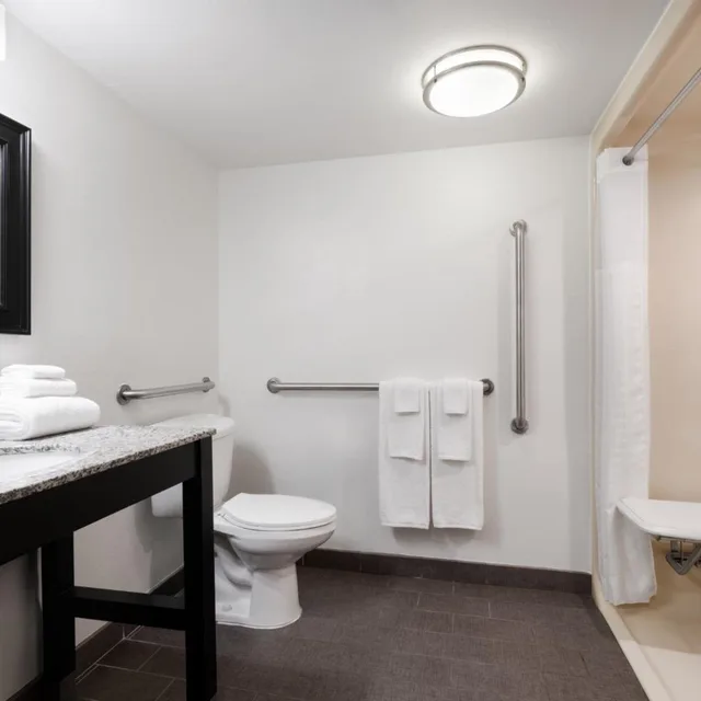غرفة قياسية بسرير كوين لذوي الإعاقة، Garner Hotel Page - Lake Powell Area By IHG 9/10