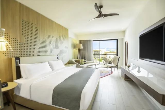 1 Bedroom, Grand, Master, Club, Suite, King Bed, Ocean View, Sofa، Hyatt Ziva Cap Cana 1/1