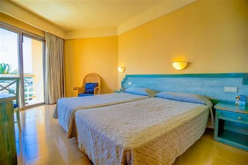 غرفة بسرير مزدوج بإطلالة على البحر، SBH Costa Calma Beach Resort 1/1