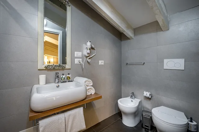 Economy, Double Bed, Antico Centro Suites 6/7