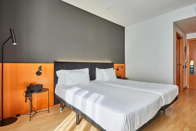 Superior, Double or Twin Bed, Silken Sant Gervasi Hotel 5/10