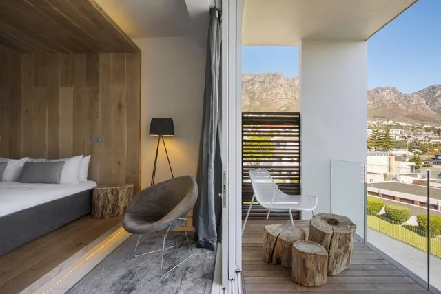 غرفة كلاسيكية بسرير مزدوج بشرفة، Pod Camps Bay 6/7