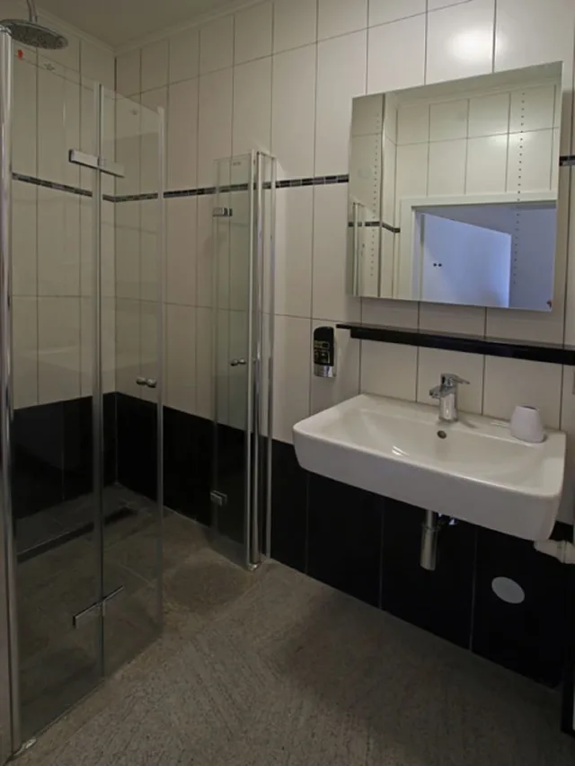 غرفة بسرير كوين، Hotel Sophia 3/3