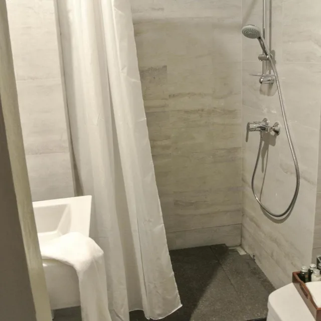 غرفة سوبيريور بسرير مزدوج أو سريرين منفصلين، LITTLE NYONYA HOTEL 6/10