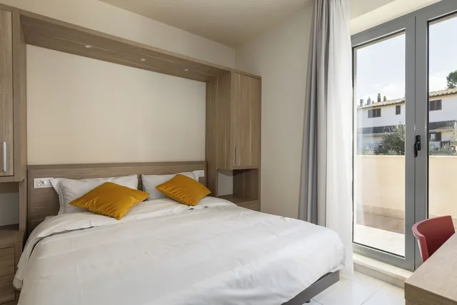 Deluxe, Apartment, 1 Single and 2 Queen Beds، Tuscasi Aparthotel 1/3