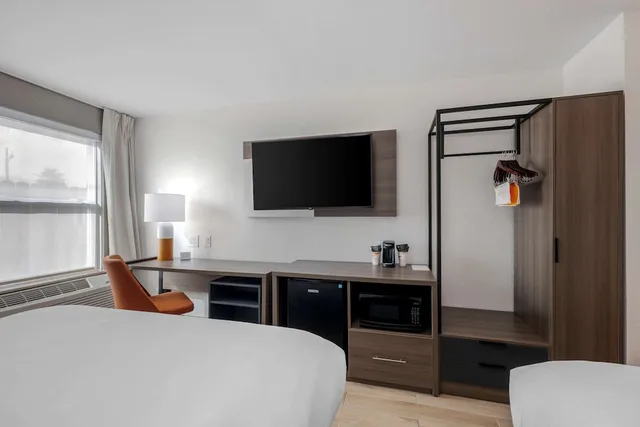 غرفة بسريرين كوين لذوي الإعاقة، Comfort Inn South Padre Island Central 2/4