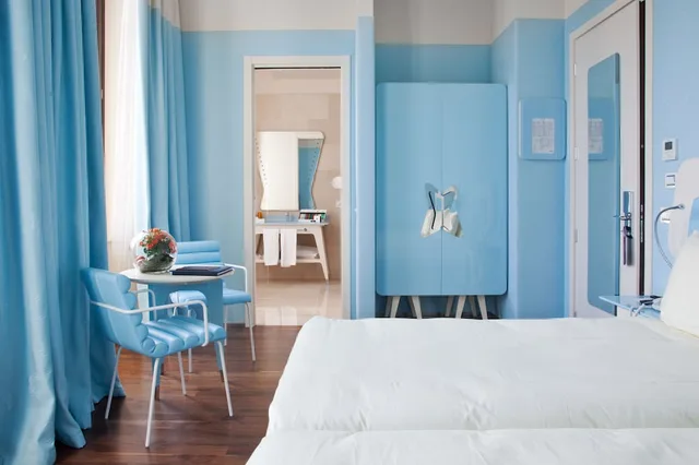غرفة سوبيريور بسرير كوين، JR Hotels Bari Grande Albergo delle Nazioni 3/5
