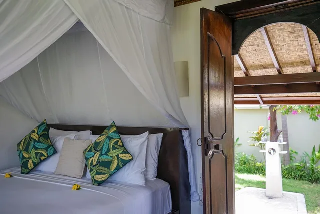 Bungalow, Palm View، Pondok Santi Estate 7/10