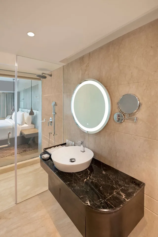 غرفة سوبيريور بسرير كينج، Radisson Hotel Sector 29 Gurugram 5/5