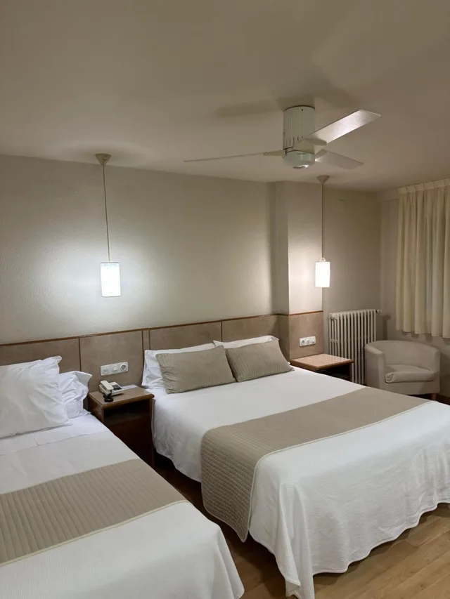Room, Triple, Hotel Balaguer 3/8