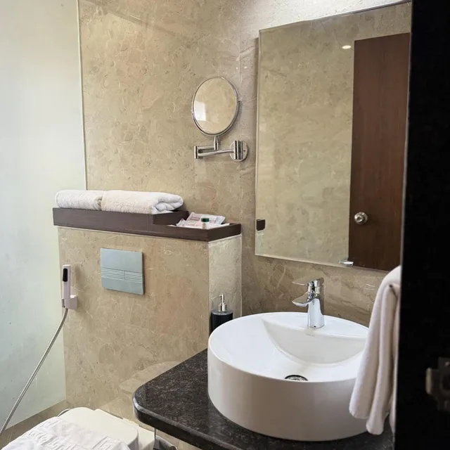 Studio, King Bed, Mastiff Grand La Villae Resort, Lonavala 6/6