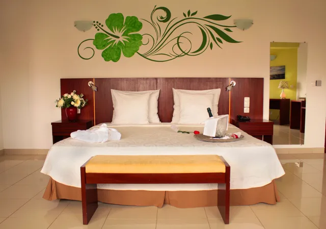 Suite, Double Bed, 2 Sofa, Balcony, Hotel LIVVO Don Paco 1/10
