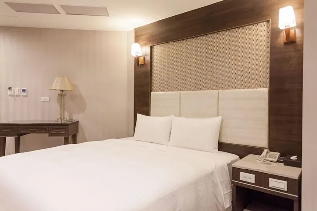 غرفة قياسية بسرير مزدوج، Maple Hotel 3/5