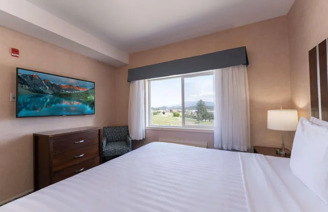جناح بزنس بسرير كينج مع أريكة، Prestige Cranbrook Hotel, BW Premier Collection 1/4
