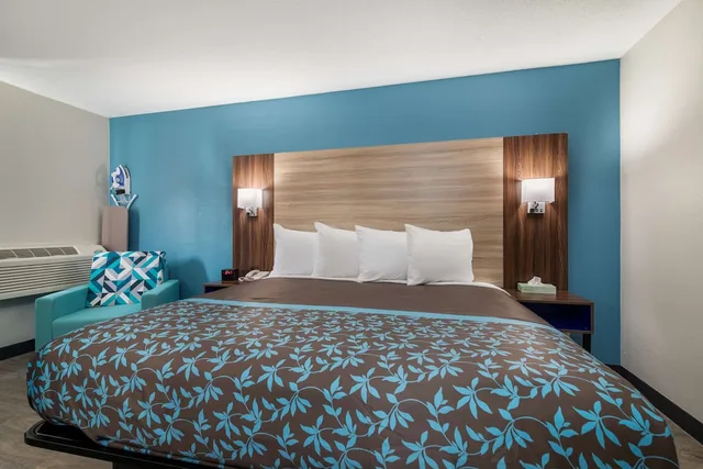 غرفة قياسية بسرير كينج، SureStay Hotel by Best Western Lewiston 2/3