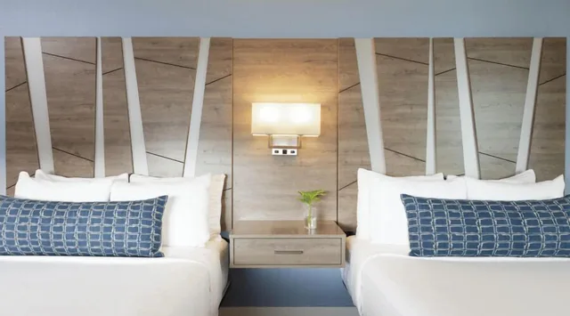 غرفة بريميير بسرير مزدوج بإطلالة على المرسى، SkyBeach Resort 2/3