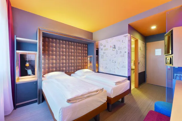 غرفة بسريرين منفصلين، Designhotel + Congress Centrum Wienecke XI 6/10