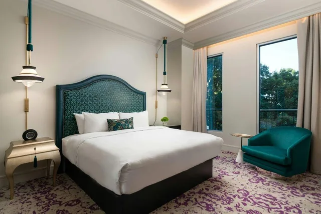 2 Bedrooms, Vice President, Suite, King Bed, 2 King Beds, Sofa، Grand Bohemian Hotel Charlotte Autograph Collection 3/6