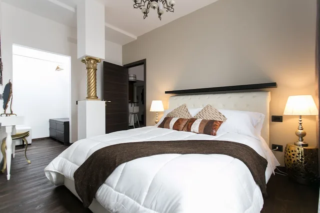 Brown, Apartment, Double Bed, Sofa، APARTHOTEL DEI MERCANTI 1/5