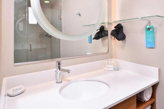 Room, 2 Queen Beds, Springhill Suites Temecula Valley Wine Country 4/5