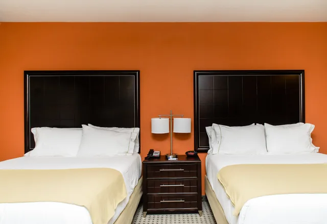 غرفة بسريرين لذوي الإعاقة، Holiday Inn Express Suites Austin Nw Arboretum Area 1/2