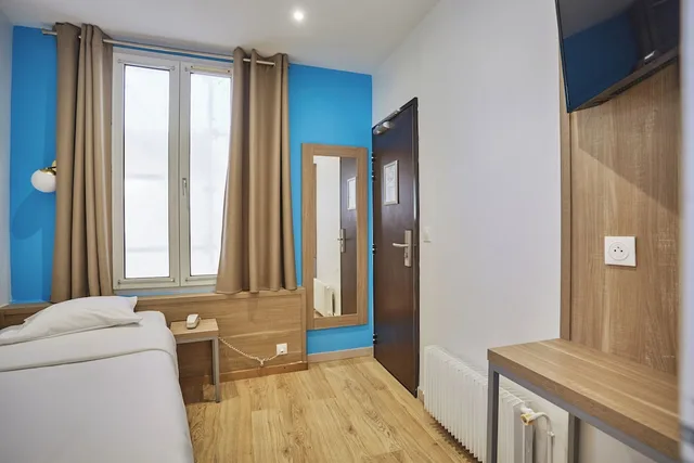 غرفة مفردة، Merryl Hotel 12/16