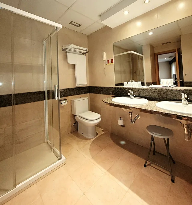غرفة، Hotel Imperial 3/3