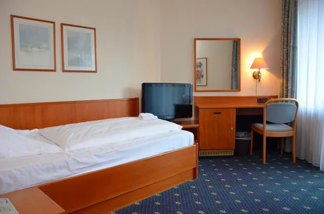 غرفة مفردة بشرفة، Karaman Group Hotel 6/8