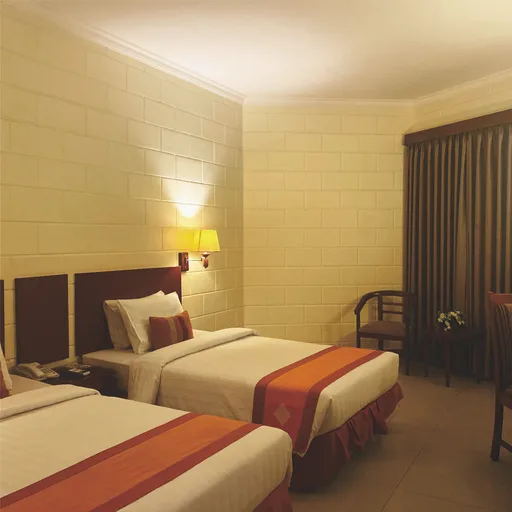 Superior, Twin Beds, Smoking, Hotel Mega Lestari 2/4