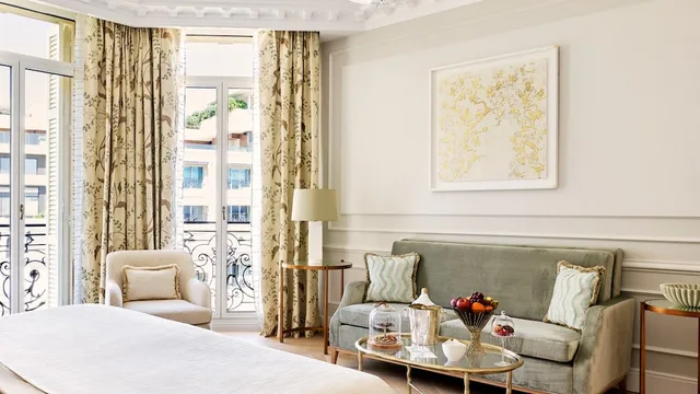 جناح بريستيج جونيور بسرير كينج بإطلالة على البحر، Hotel Hermitage Monte Carlo 3/4