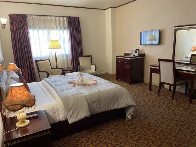 Executive, Suite, King Bed, Boulevard Palace 1/3