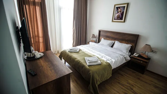 غرفة قياسية بسرير مزدوج بإطلالة على الجبل، Hotel King Tom 1/1