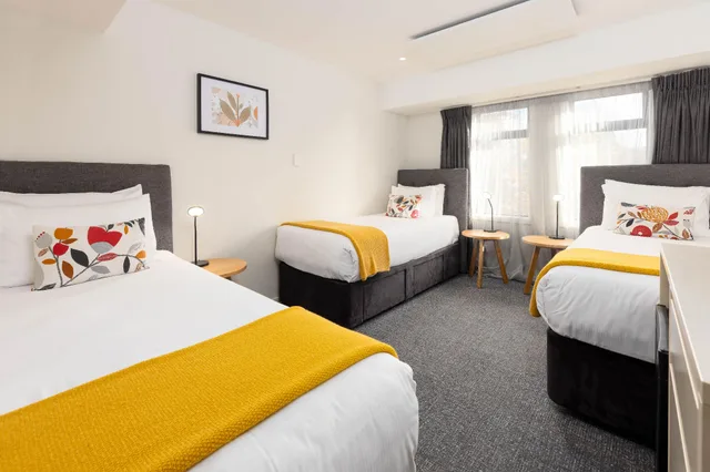 Deluxe, Triple, Hotel Give 1/2