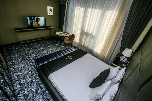 غرفة قياسية بسرير كينج بإطلالة على البحيرة، Armada Villa Hotel 1/4