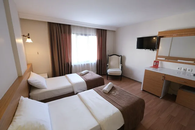 غرفة قياسية ثلاثية بثلاثة أسرّة، Üstün Otel Alsancak 7/10
