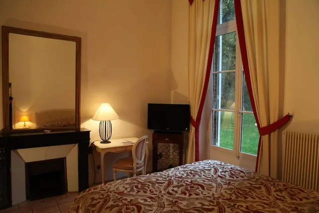 غرفة سوبيريور بسرير كوين، Chateau Les Muids 2/2