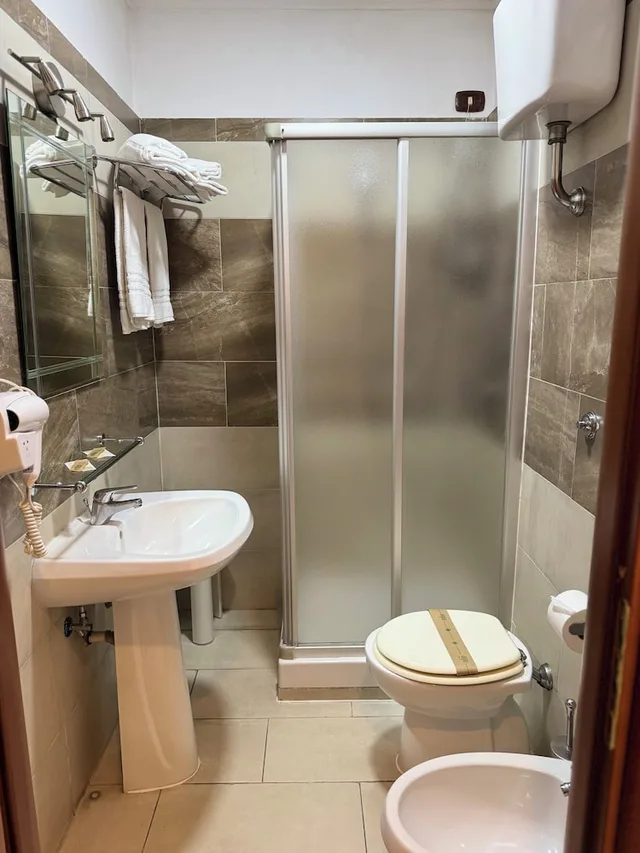 غرفة اقتصادية بسرير كوين، Green Park Hotel 8/10